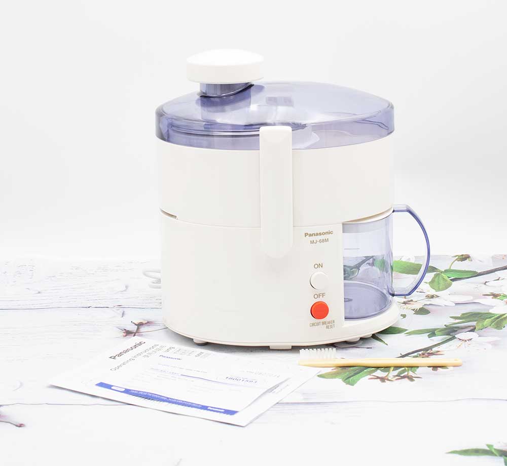 Máy ép trái cây Panasonic MJ-68MWRA - Hàng chính hãng