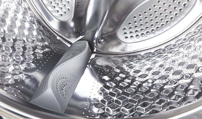 Lồng giặt của máy giặt cửa trước Inverter Toshiba TW-BH105M4