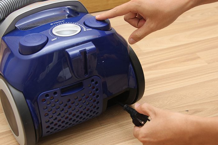 Máy hút bụi Electrolux ZTF7660