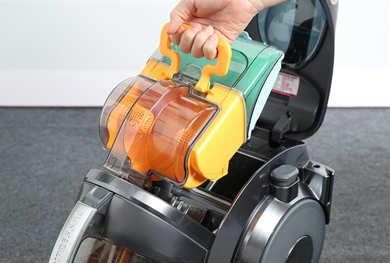 Máy hút bụi cắm dây LG VK8320GHAUQ - Hàng chính hãng