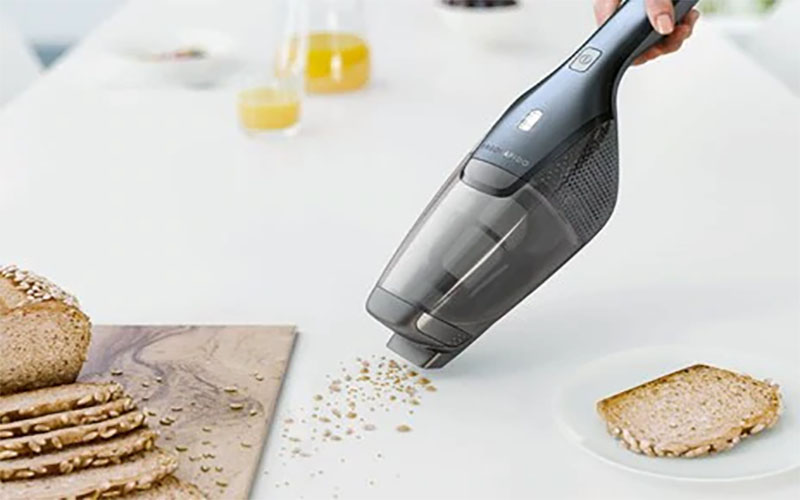 Máy hút bụi cầm tay Electrolux ZB3423B - Hàng chính hãng