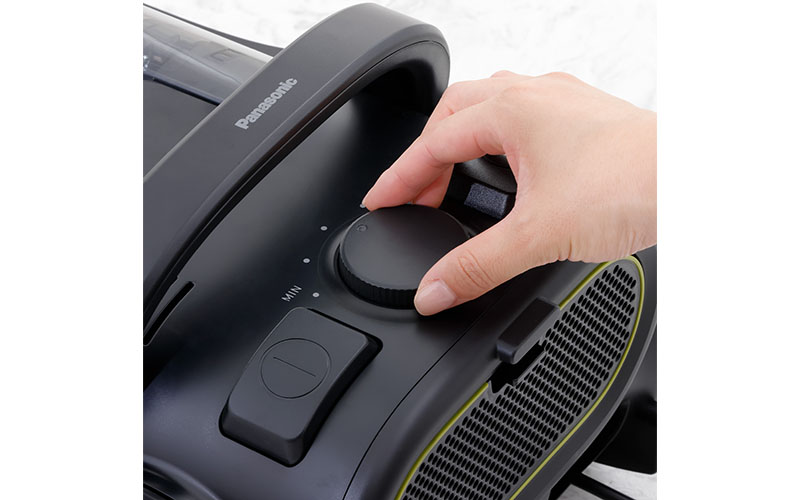 Máy hút bụi dạng hộp Panasonic MC-CL605KN49 - Hàng chính hãng