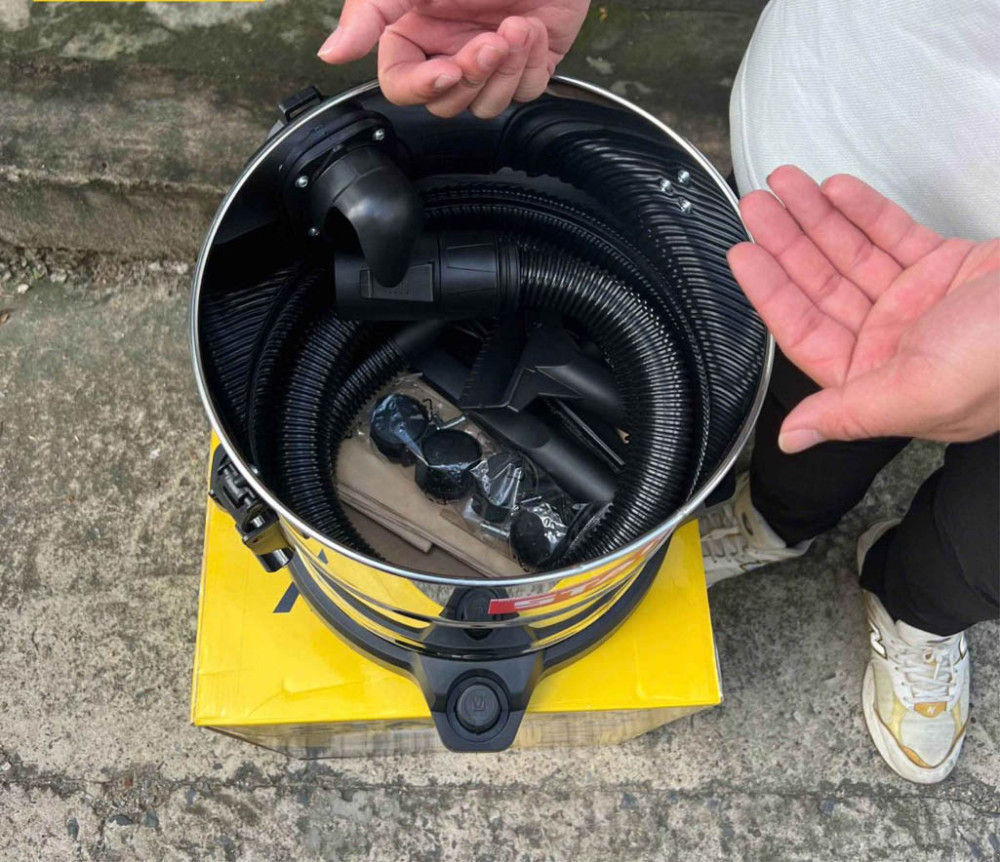 Máy hút bụi khô và ướt Stanley SL19305-5B - Hàng chính hãng