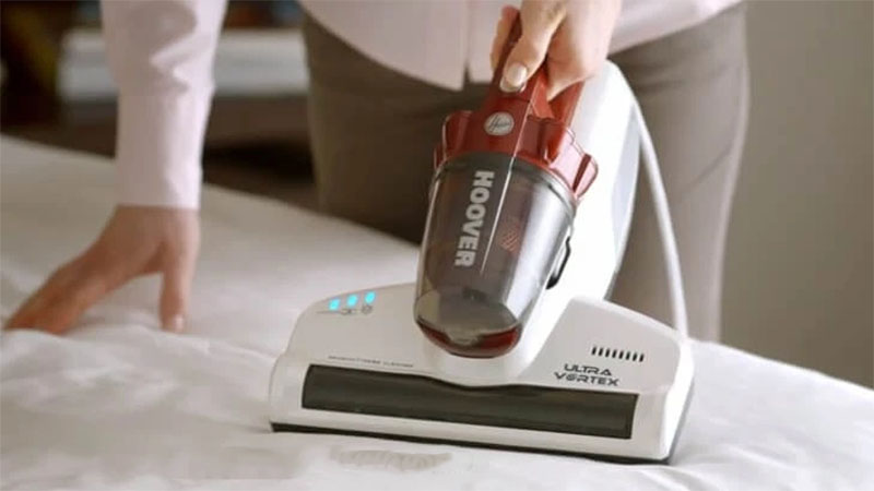 Máy hút bụi nệm Hoover MBC500UV - Hàng chính hãng