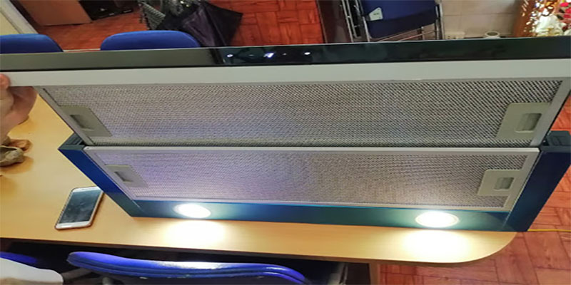 Máy hút khói khử mùi Capri CR-702G - Hàng chính hãng