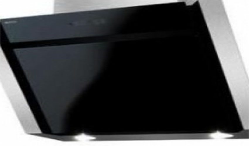 Thiết kế kính vát đen của máy hút khói và khử mùi Steiger Vision Touch 60 Black