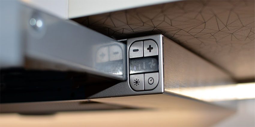 Bảng điều khiển của máy hút mùi Hafele HH-TG60E/539.81.073