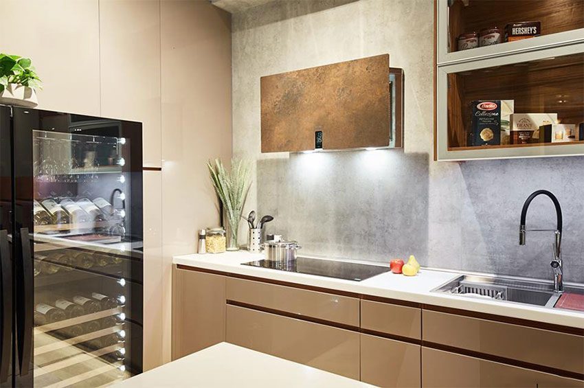 Thiết kế gắn tường hiện đại của máy hút mùi gắn tường Malloca K-16 BRUNO