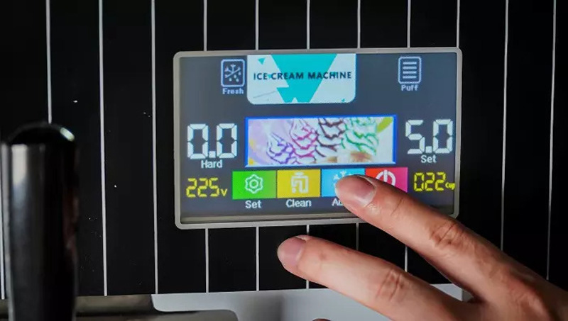 Máy làm kem tươi Yubann IC30L - Hàng chính hãng