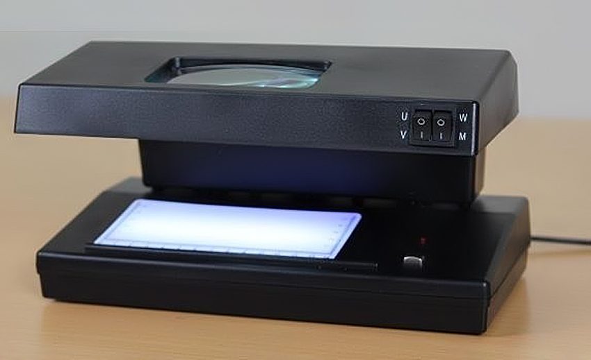 Máy kiểm tra tiền giả Silicon MC-182