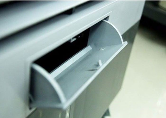 Sumika D45 có ngăn chứa nước 30 lít