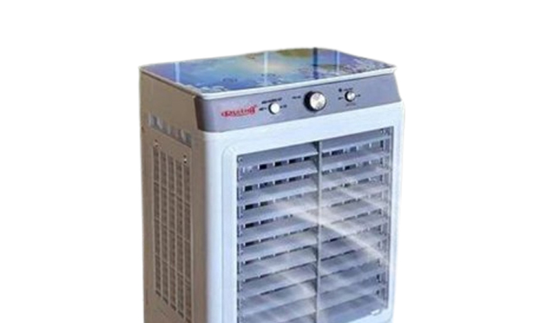 Điều khiển bằng núm vặn nằm trước thân máy