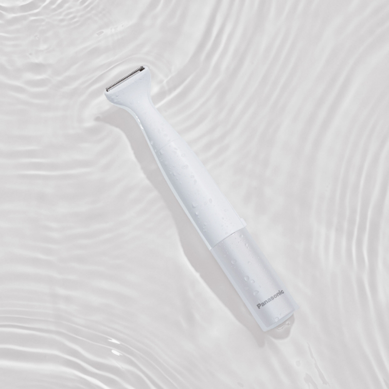 Máy làm sạch lông cho nữ Panasonic ES-WV62BH202 - Hàng chính hãng