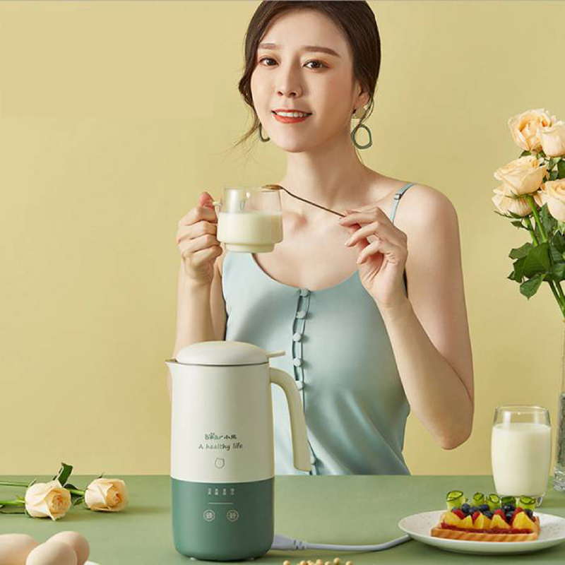 Hoạt động mạnh mẽ, lưỡi dao inox sắc bén, cho ra ly sữa thoam ngon, sánh mịn