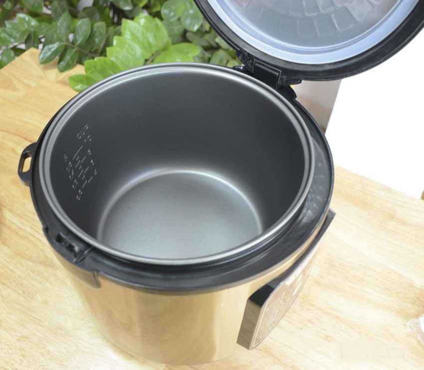 Lòng nồi tráng men của máy làm tỏi đen Mishio Mk10