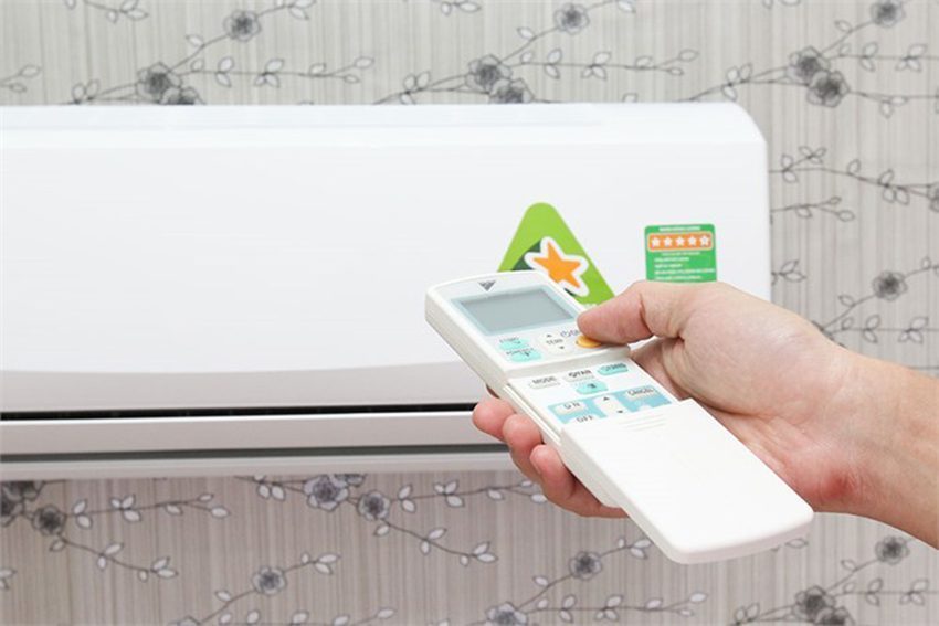 Máy lạnh một chiều Inverter Daikin FTKV25NVMV (1.0HP) - Hàng chính hãng