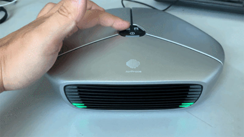 Bảng điều khiển của Máy lọc không khí ô tô AirProce AX90