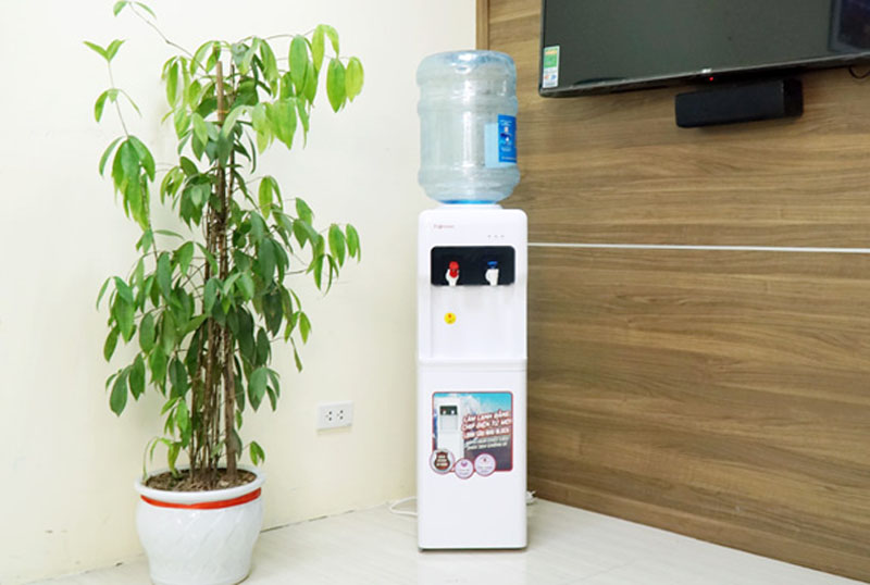 Cây nước nóng lạnh Fujihome WD5320E - Hàng chính hãng