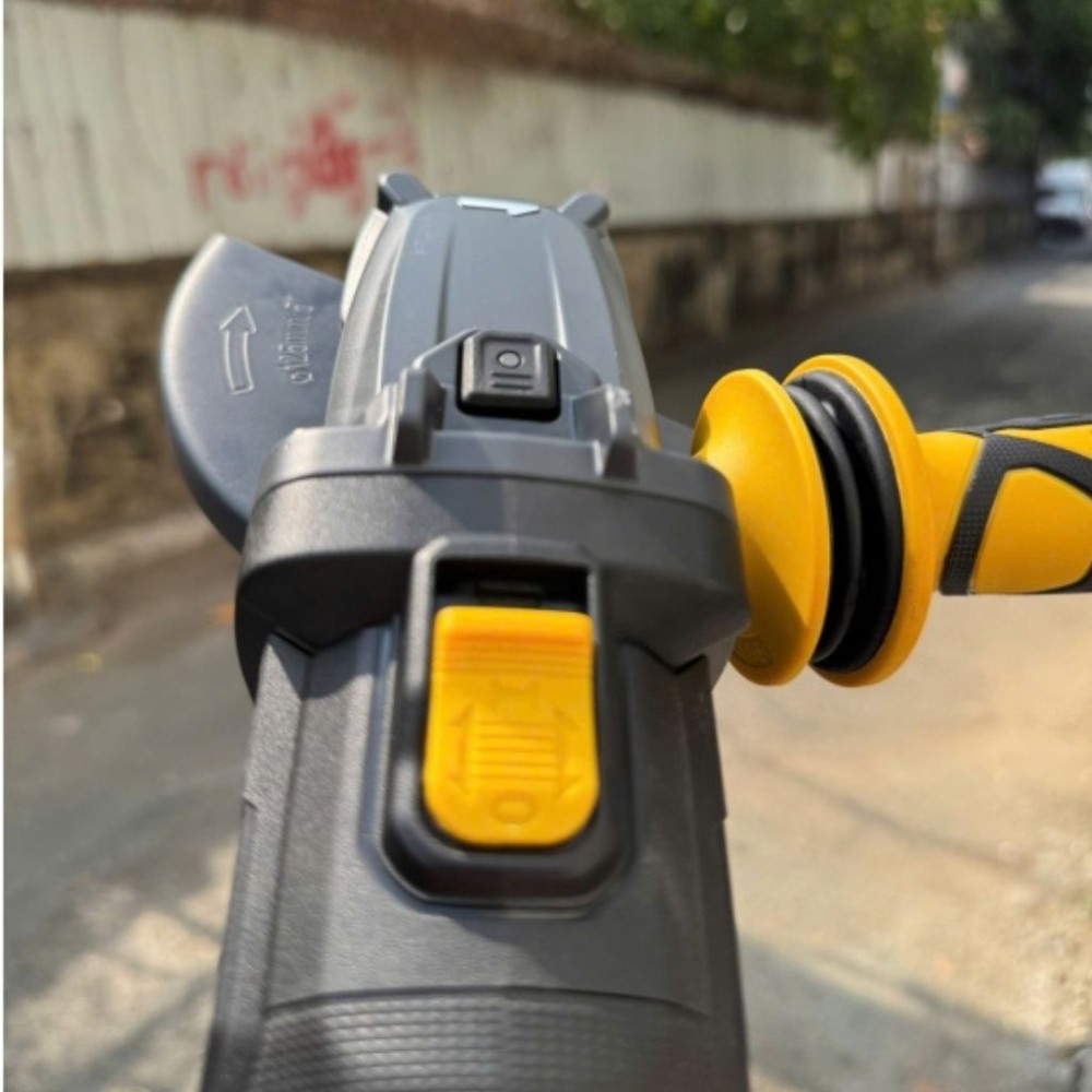 Máy mài góc dùng pin Amaxtools AM125CS-SM - Hàng chính hãng