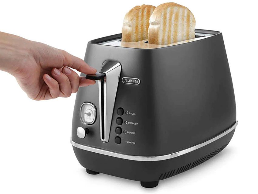 Máy nướng bánh mì DeLonghi CTI2003.BK - Hàng chính hãng