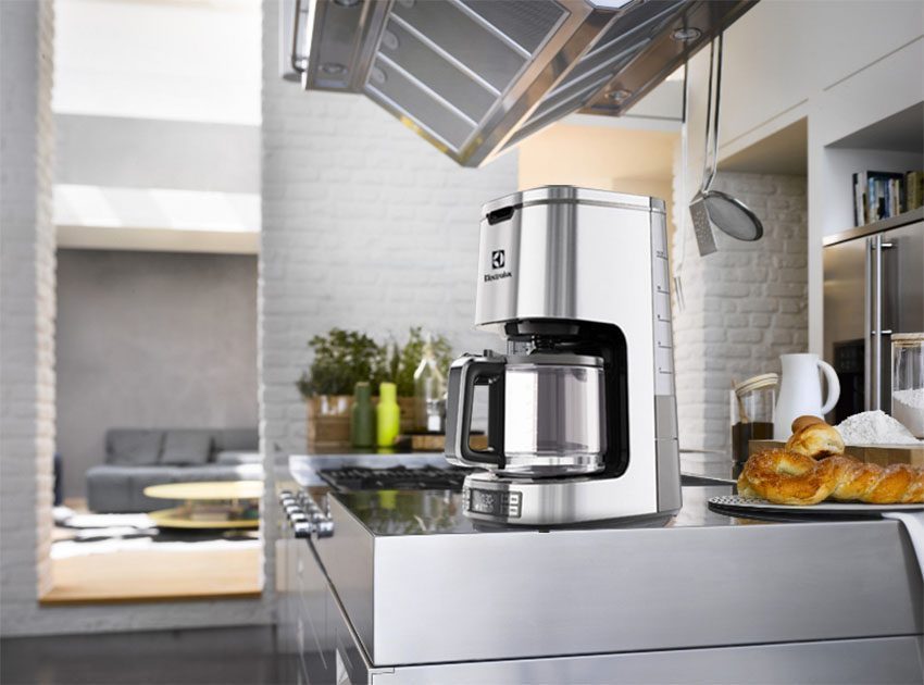 Máy pha cà phê Electrolux ECM7804S - Hàng chính hãng