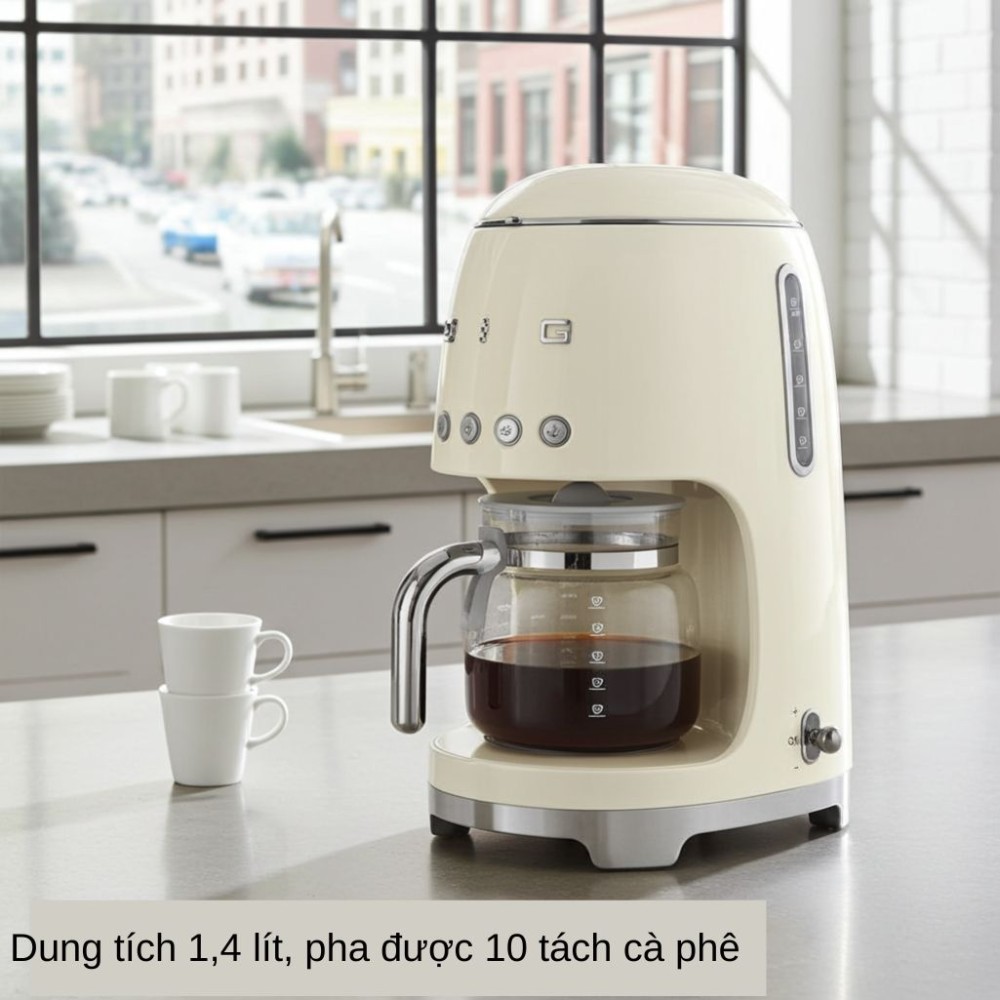 Dung tích 1,4 lít phù hợp cho gia đình hoặc văn phòng nhỏ.
