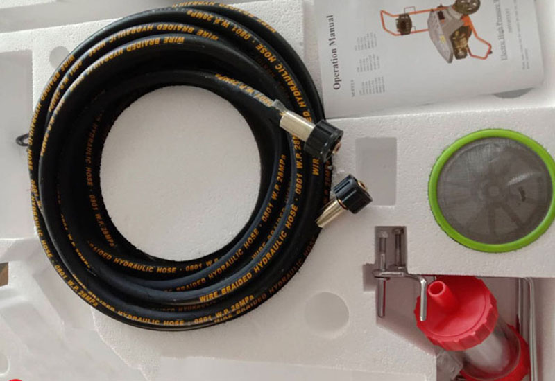 Phj kiện đi kèm khi mua máy xịt rửa xe cao áp Tiger UV-3600