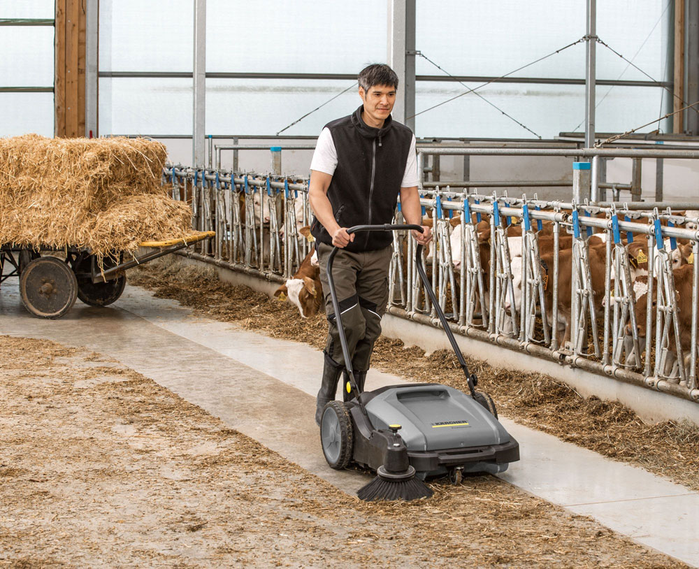 Máy quét rác Karcher KM 70/20 C - Hàng chính hãng