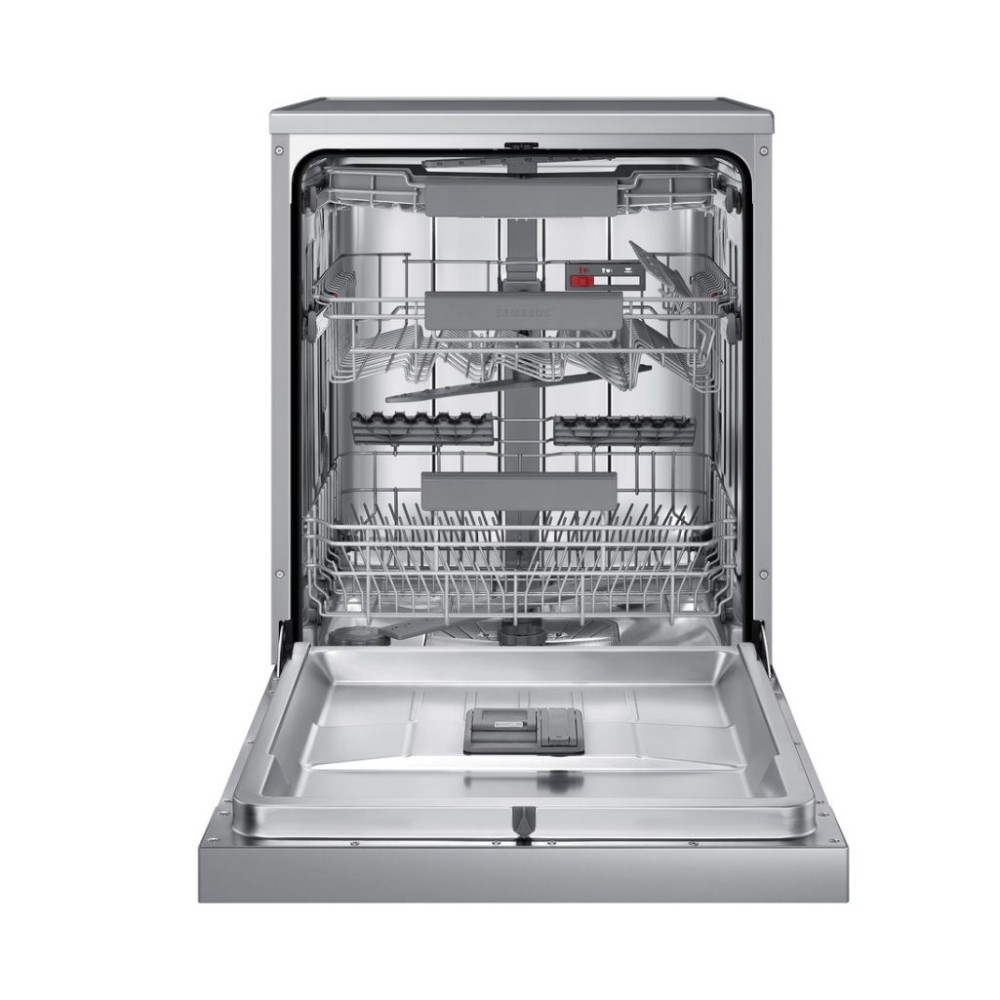 Hệ thống giỏ điều chỉnh chiều cao, giúp tối ưu không gian cho các vật dụng lớn.