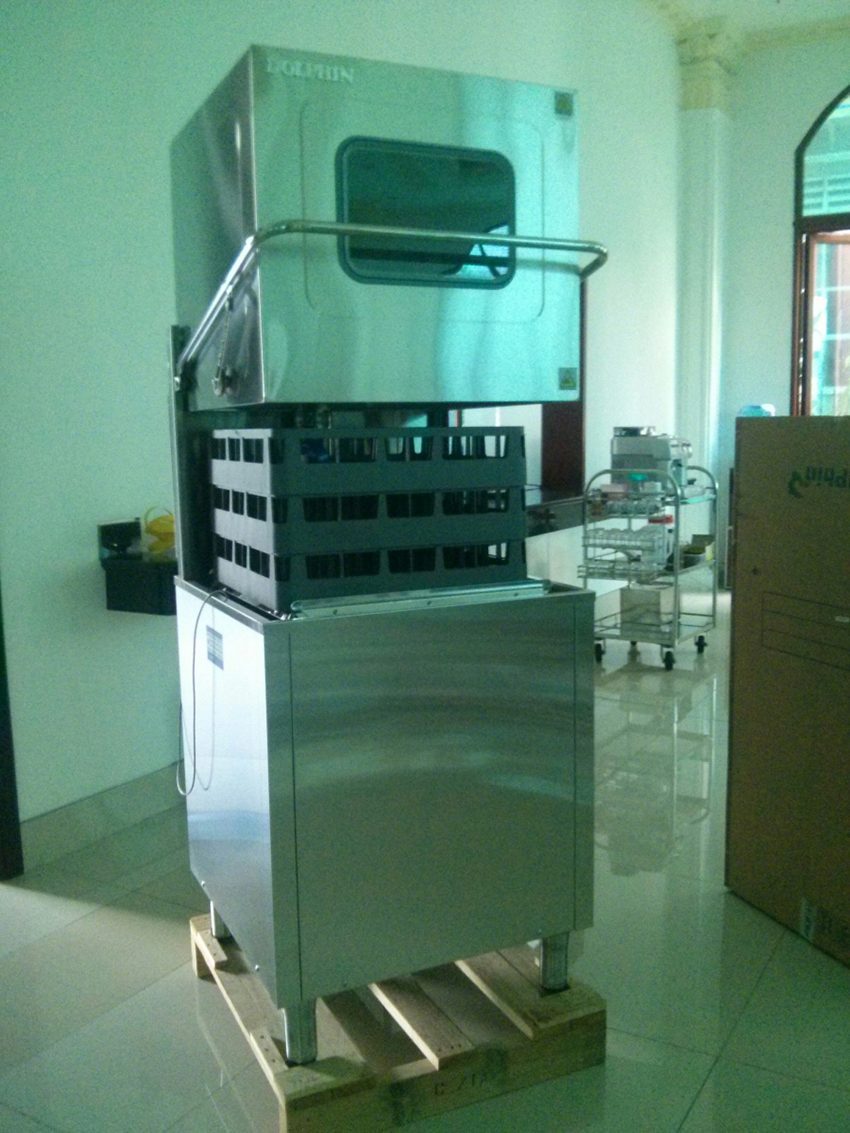 Máy rửa bát công nghiệp Dolphin DW3280S - Hàng chính hãng