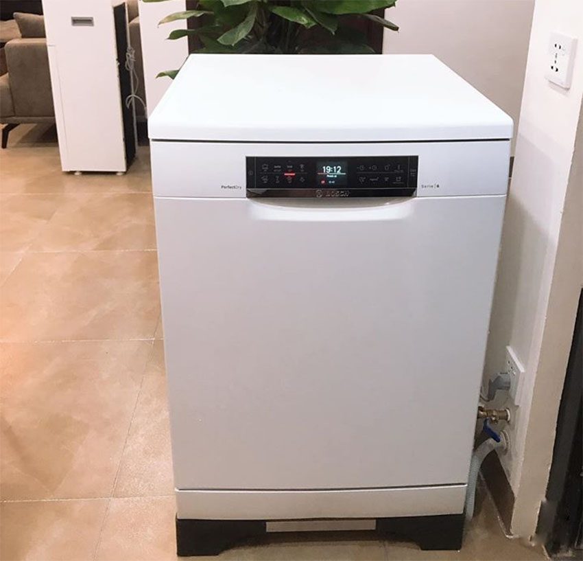 Máy rửa bát độc lập Bosch SMS68TW06E - Hàng chính hãng