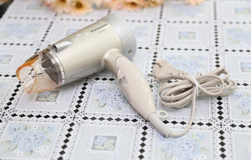 Máy sấy tóc Panasonic EH-NE42-N645 - Hàng chính hãng