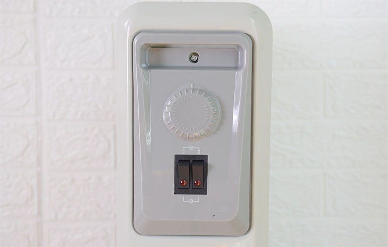 Máy sưởi dầu 11 thanh Tiross TS9217 - Hàng chính hãng