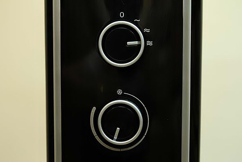 Núm vân điều khiển của máy sưởi dầu Fujie OFR-4511