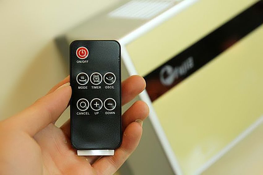 Máy sưởi điều hòa Ceramic treo tường FujiE CH-2500 - Hàng chính hãng