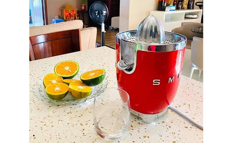 Máy vắt cam thập niên 50 Smeg CJF01PGEU - Hàng chính hãng