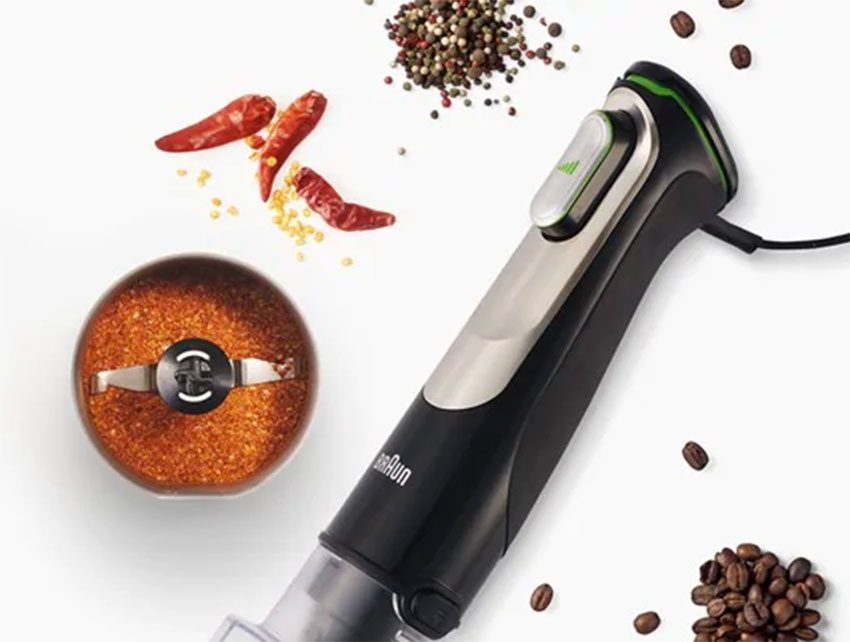 Máy xay cầm tay Braun MQ9038 Spice với nút bấm điều khiển nằm trên thân máy