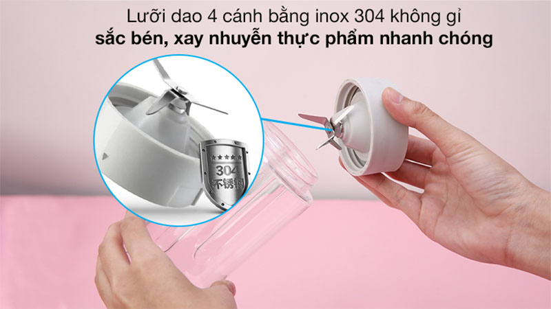 Thiết kế lưỡi xay của Máy xay sinh tố cầm tay mini Bear LLJ-D04B1