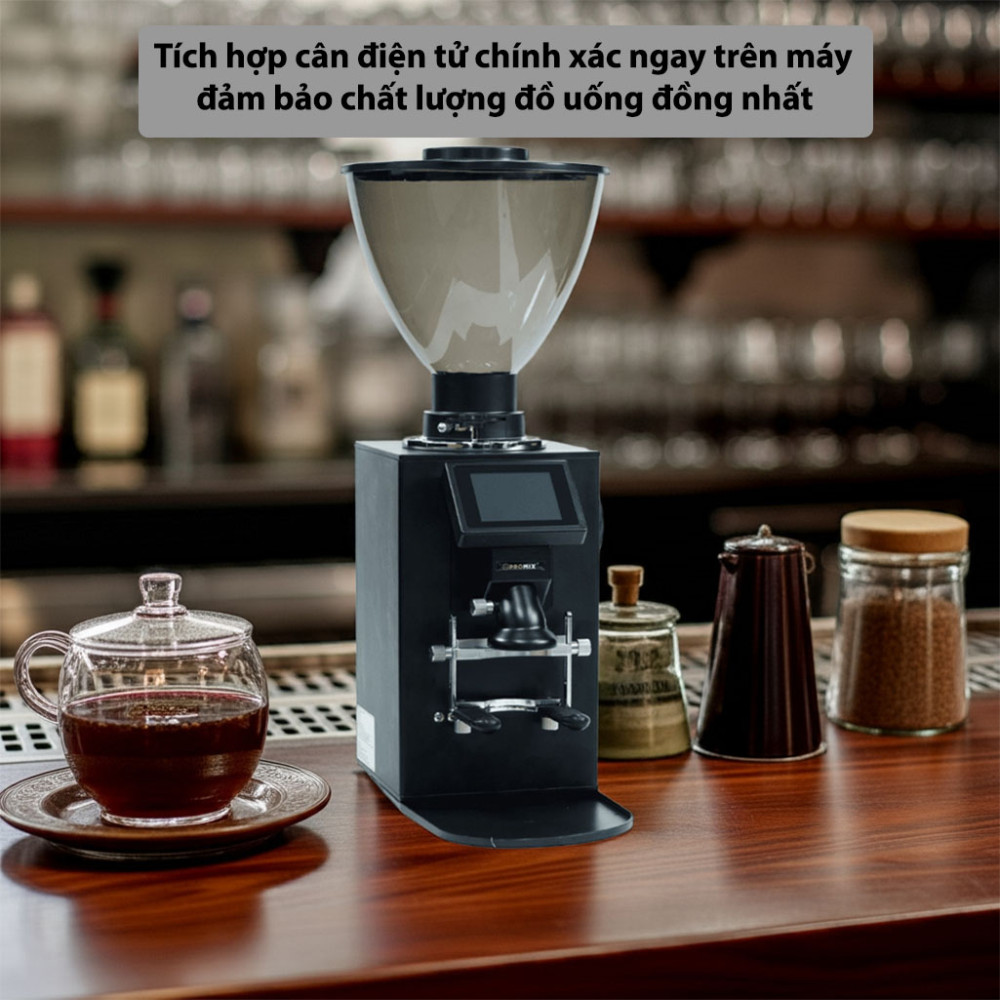 Máy xay trà Promix PM-910T được tích hợp cân điện tử chính xác tiện theo dõi