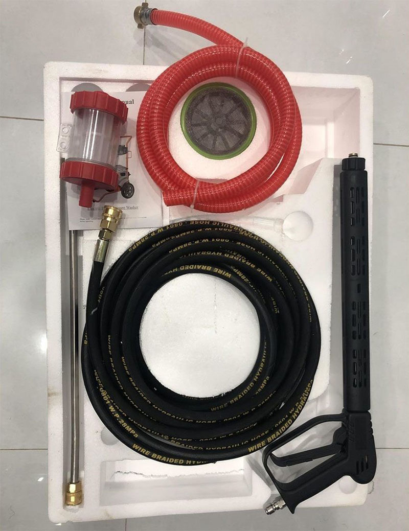 Máy phun xịt rửa xe cao áp Tiger UV-3200 - Hàng chính hãng