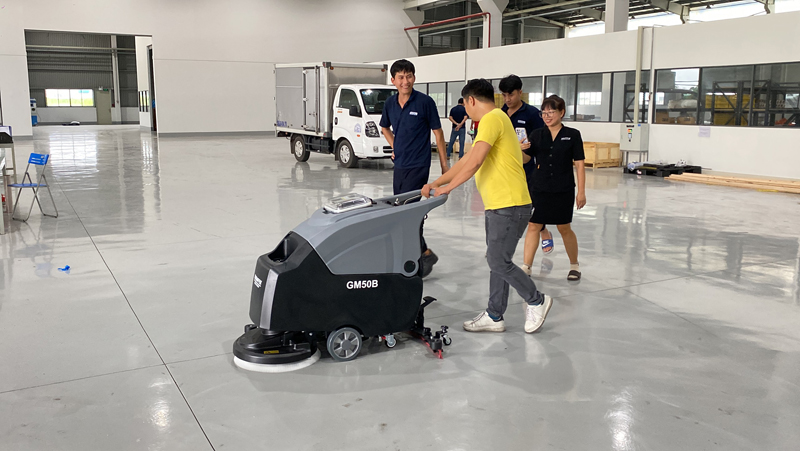 Máy chà sàn nhà xưởng Kraffer GM50B - Hàng chính hãng