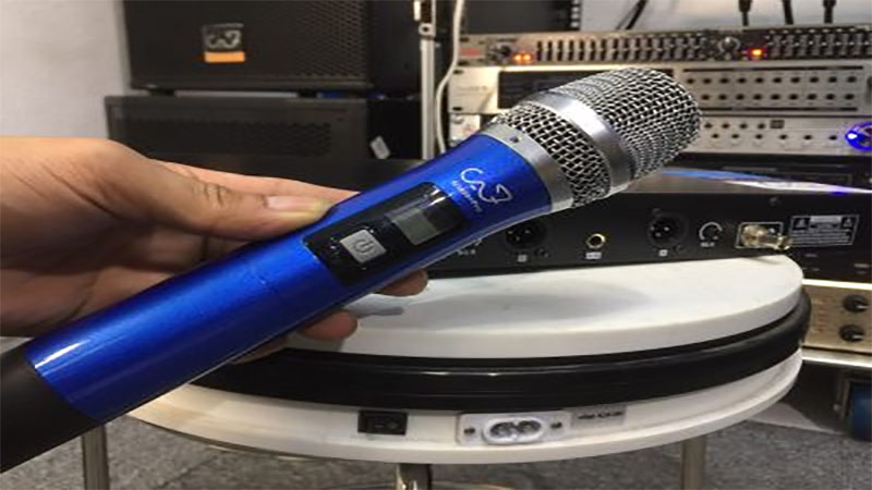 Micro của Micro không dây CAF M3000 PLUS PRO