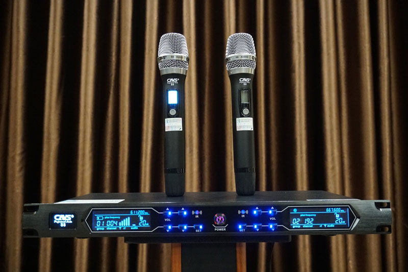 Micro không dây Cavs S8 - Hàng chính hãng