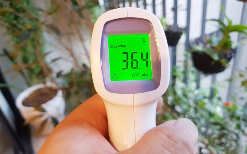 Nhiệt kế đo không tiếp xúc AIQURA AD801 - Hàng chính hãng