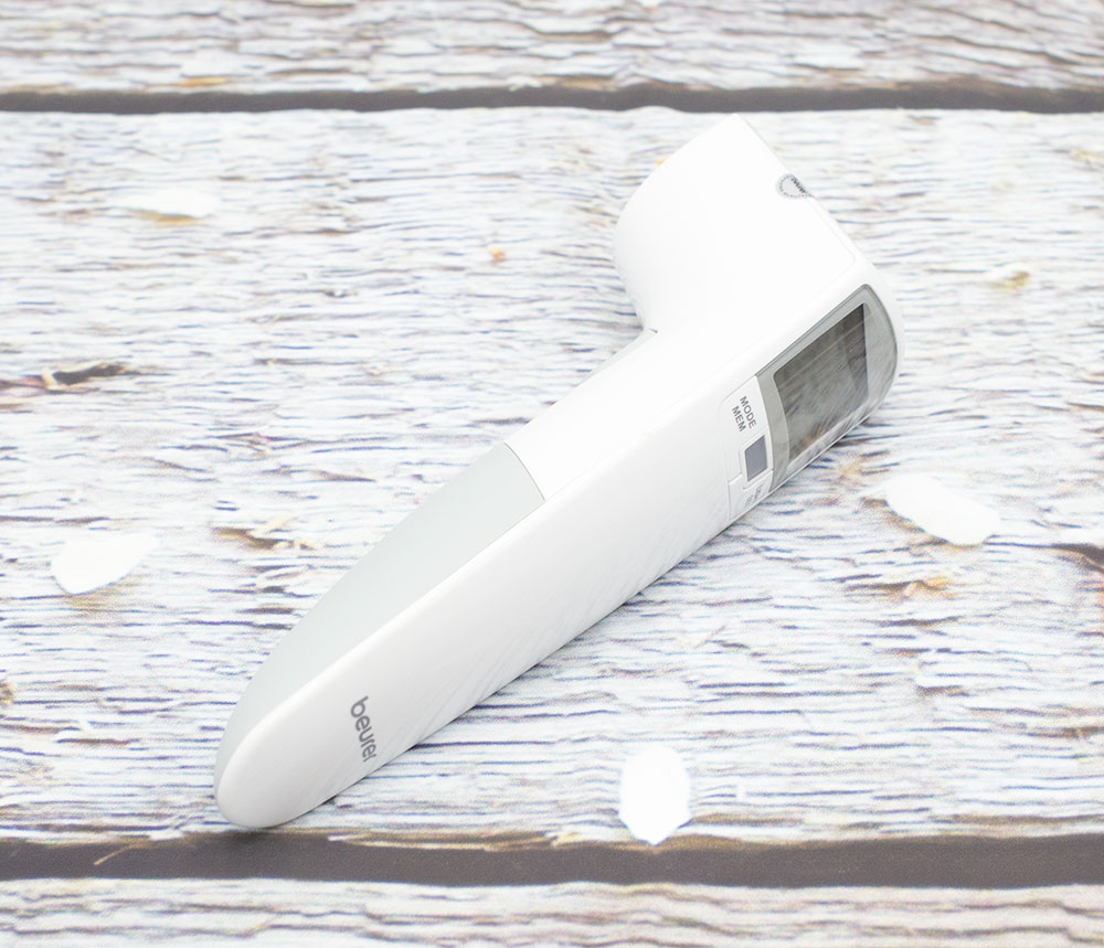 Nhiệt kế hồng ngoại không tiếp xúc Beurer FT100