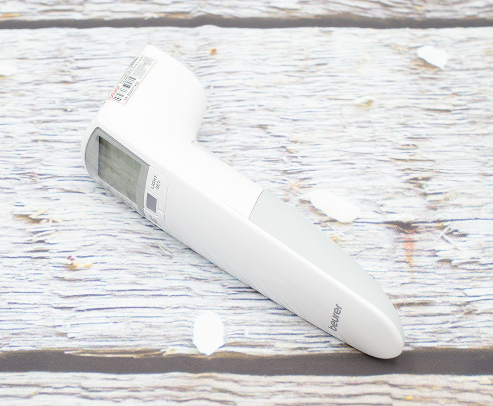 Nhiệt kế hồng ngoại không tiếp xúc Beurer FT100