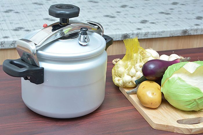 Nồi áp suất Supor 2 tay cầm YG18 - 3 lít - Hàng chính hãng