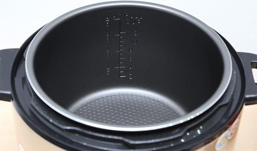Nồi áp suất điện Comet CM6158W - Hàng chính hãng