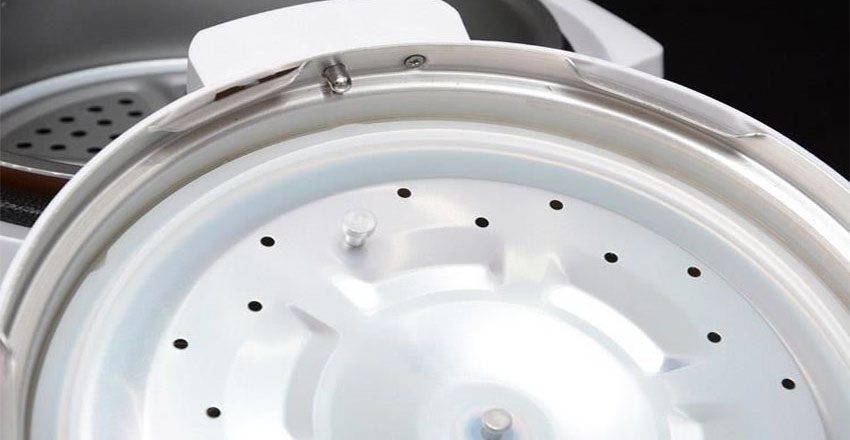 Thiết kế nắp rời thông minh của nồi áp suất điện Kangaroo KG135