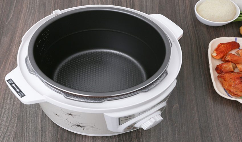 Lòng nồi của nồi áp suất điện Kangaroo KG286